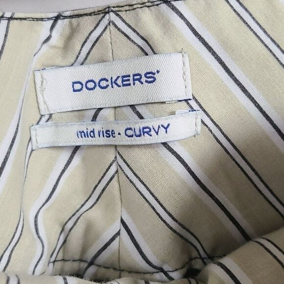 Dockers Black Mid-Rise Curvy Capri Pants Stretch Work Uniform Crops - Picture 4 of 8